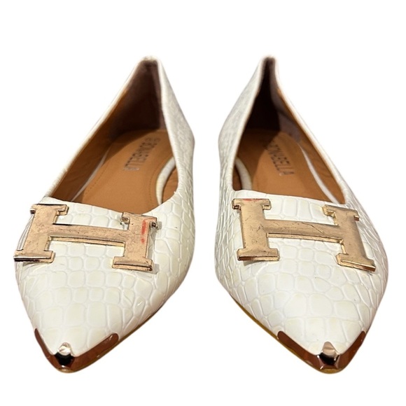 Women’s Off White Croc-Embossed Faux Leather Flats with “H” Gold Accent Sz 6.5 - Picture 4 of 13